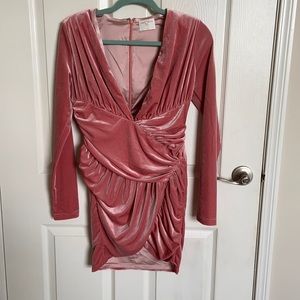 Pink velvet long sleeve dress. NWT size M
